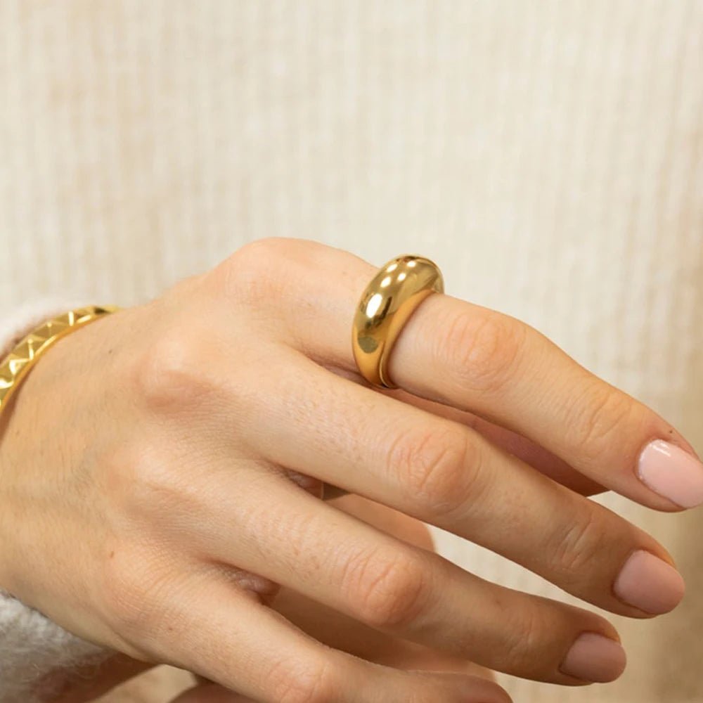 Anillo Curva Elegante - Belleza Unica