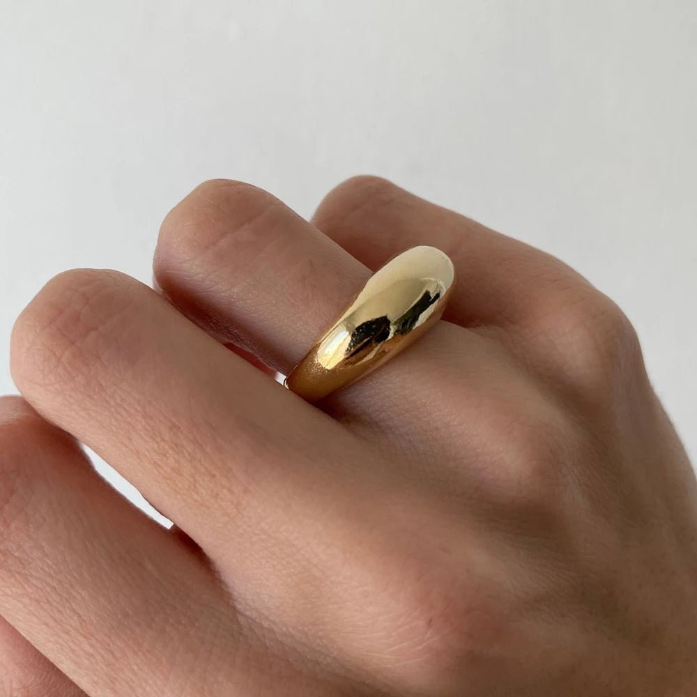 Anillo Curva Elegante - Belleza Unica