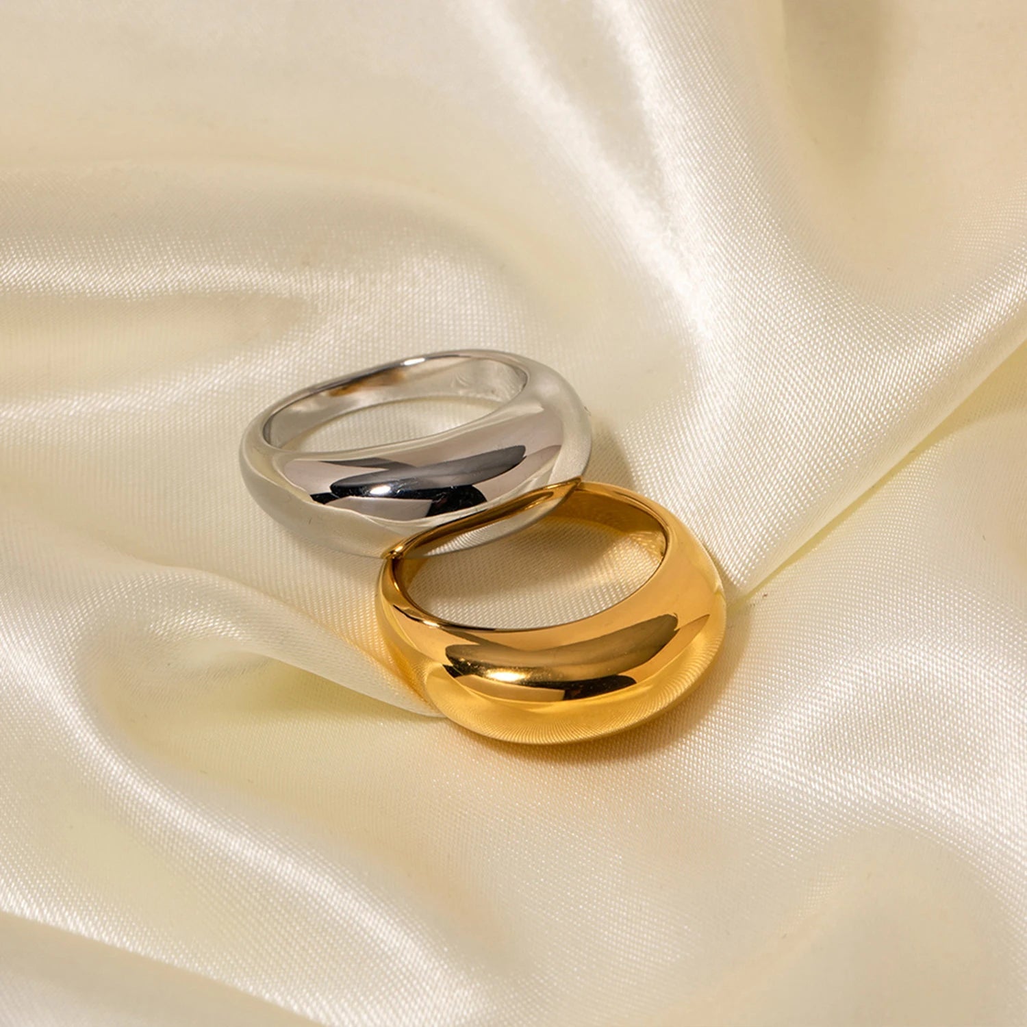 Anillo Curva Elegante - Belleza Unica